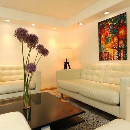 Cozy Souterrain-Half-Basement-Apartment Included 2 Bicycles Berlin Luaran gambar